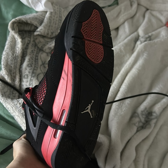 Older pair of Jordan Retro Thunder 4’s, i can go lower than originated price! - Picture 3 of 3